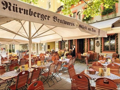 Фото: Nurnberger Bratwurst Glockl am Dom